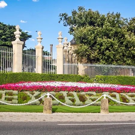 Maison Charmante à Avec Jardin Clôturé *